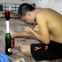 Tin tức trong ngày - Phạm nhân tung ảnh “tự sướng” lên Facebook: Điện thoại nhặt được