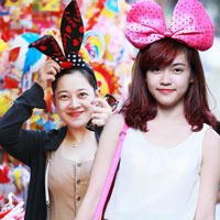 Bí quyết mặc đẹp - Bạn gái Hà thành diện bờm ngộ nghĩnh chơi trung thu