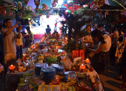 Chùm ảnh: Những em bé đón Trung thu trong bệnh viện - 2