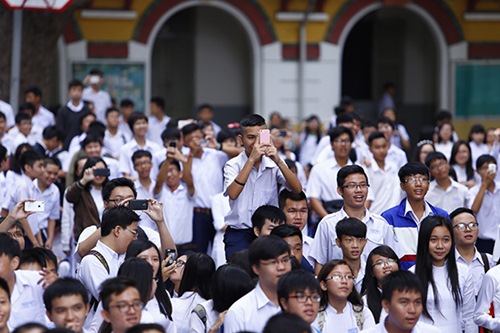 Sơn Tùng M-TP khiến fan nam cũng "phát cuồng" - 4