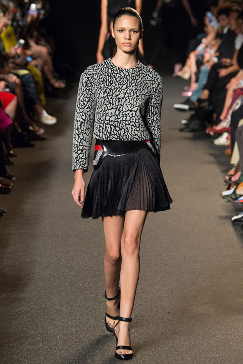 Thiên tài châu Á biến hóa phong cách thể thao - 17