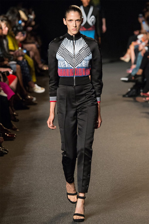 Thiên tài châu Á biến hóa phong cách thể thao - 13