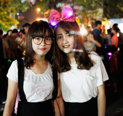 Thiếu nữ Hà thành rạng ngời đi chơi trung thu - 1