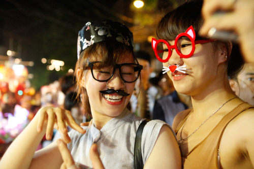 Thiếu nữ Hà thành rạng ngời đi chơi trung thu - 2