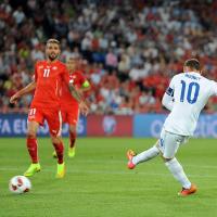 Bóng đá - Rooney lại "đánh người"