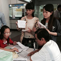 Giáo dục - du học - Xét tuyển NV2 đợt 1: Điểm chuẩn tăng chóng mặt, trường công "no" hồ sơ