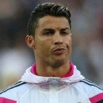 Bóng đá - Bồ cưng nhắc khéo Ronaldo đừng về MU