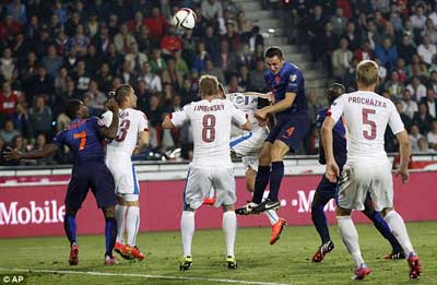 TRỰC TIẾP Séc - Hà Lan: Sai lầm chết người (KT) - 4