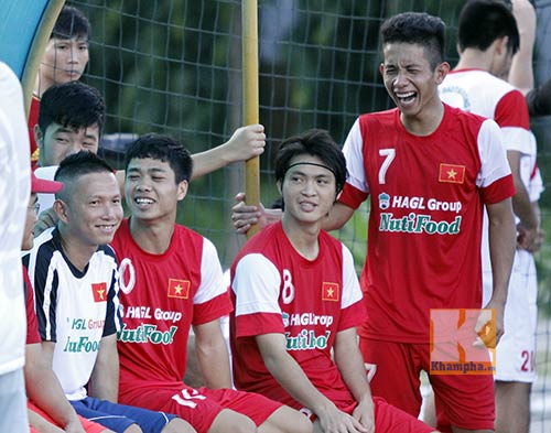 Thầy Giôm: Đá thực dụng, không ai xem U19 Việt Nam - 11