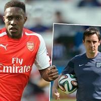 Bóng đá - Gary Neville chỉ trích cách shopping của Van Gaal