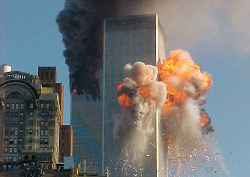 Mỹ: Tháp ánh sáng chọc trời kỷ niệm 13 năm vụ 11/9 - 1