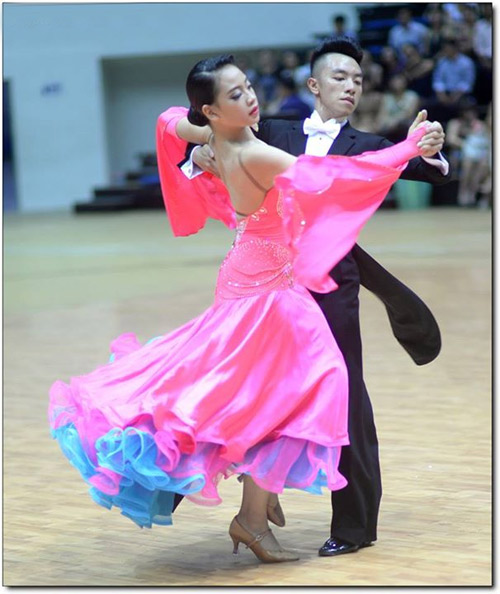 Bộ sưu tập thành tích "khủng" của cô gái vàng Dancesport - 1