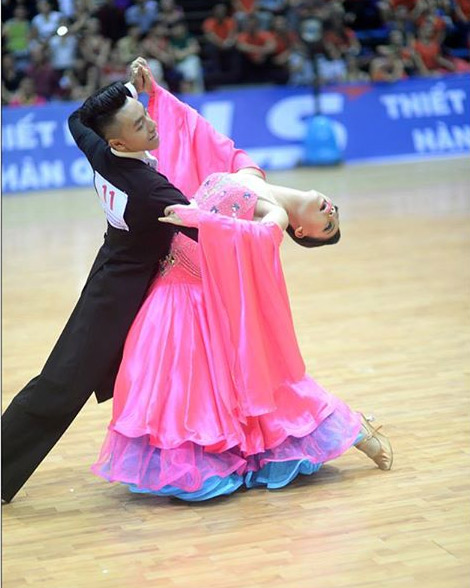 Bộ sưu tập thành tích "khủng" của cô gái vàng Dancesport - 2