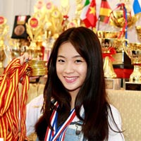 Bạn trẻ - Cuộc sống - Bộ sưu tập thành tích "khủng" của cô gái vàng Dancesport