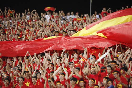 Mỹ Đình “đỏ rực” tiếp lửa cho U19 Việt Nam - 11