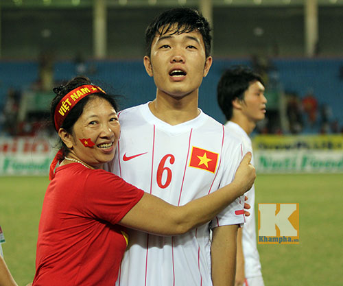 Mẹ Công Phượng: Sướng quá, về mổ trâu thôi! - 4