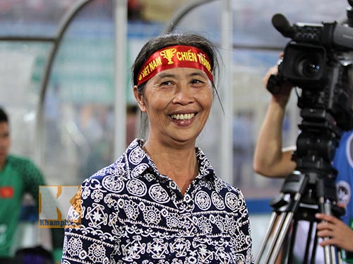 Mẹ Công Phượng: Sướng quá, về mổ trâu thôi! - 7