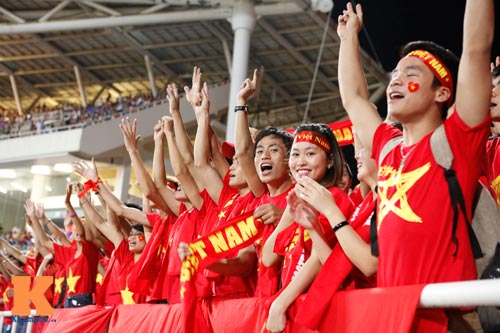 Mỹ Đình “đỏ rực” tiếp lửa cho U19 Việt Nam - 7