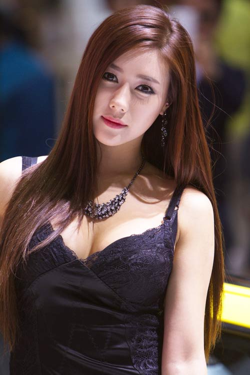 “Nữ hoàng xe hơi” quyến rũ nhất nhì Hàn Quốc - 2