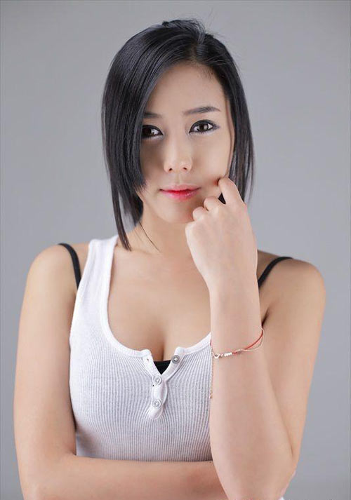 “Nữ hoàng xe hơi” quyến rũ nhất nhì Hàn Quốc - 13