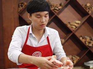 Phim - Thí sinh "Vua đầu bếp" bức xúc vì bị coi như phụ bếp