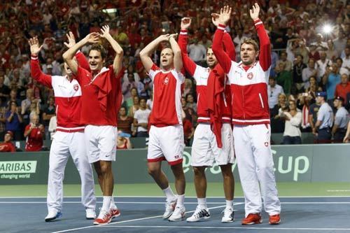 Tin HOT 15/9: Federer tiến gần giấc mơ Davis Cup - 1