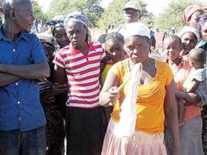 Phi thường - kỳ quặc - 26 phụ nữ "mất tích" nội y trong lúc ngủ