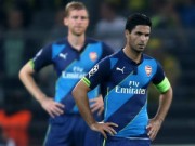 Bóng đá - Arsenal - Wenger bại trận: Đòn đau ngay đầu mùa