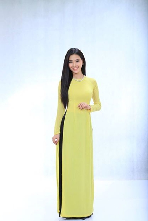 Lộ diện top 12 người dẫn chương trình xuất sắc - 8