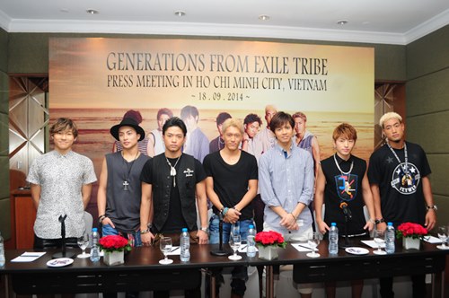 Nhóm nhạc mỹ nam Nhật háo hức biểu diễn tại Việt Nam - 2