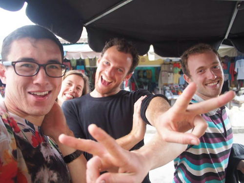 Gặp chàng Tây sáng tác ca khúc "Mỳ Quảng" vui nhộn - 4