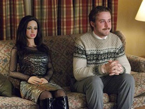 Phi thường - kỳ quặc - 9 "công dụng" khác của búp bê tình dục