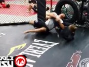 Thể thao - UFC: Người đẹp Rousey khiến võ sỹ nam “bở hơi tai”