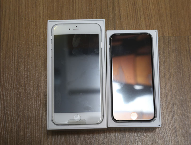 Hiện tại iPhone 6 và iPhone 6 Plus đã được một số cửa hàng kinh doanh nhỏ lẻ tại Việt Nam nhập từ các nguồn như Hồng Kông, Mỹ, Singarpore sau khi những thị trường này vừa được giao máy hôm 19/9.
