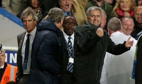Mourinho đòi tước “ngôi báu” của Man City - 1