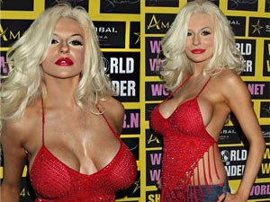 Xu hướng thời trang - "Cô dâu tuổi 16" ăn mặc thiếu vải và lỗi mốt