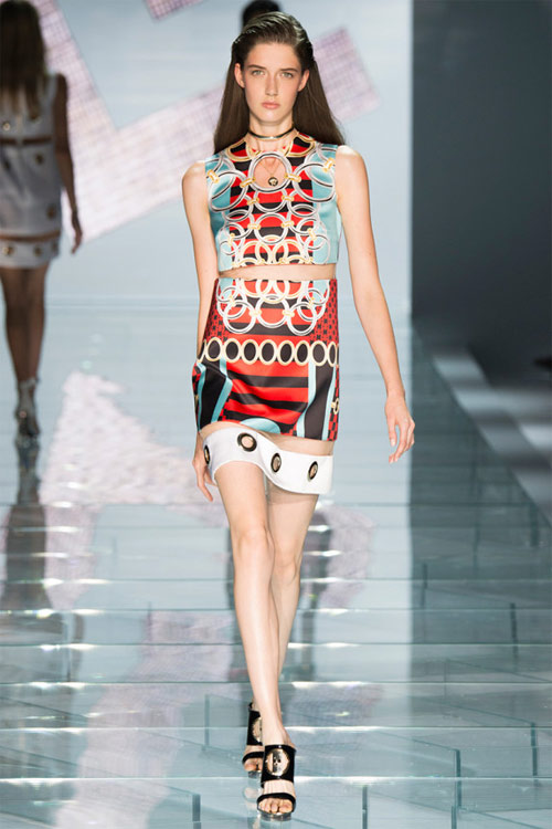 Versace: Sự lựa chọn số 1 của các cô gái hiện đại - 5
