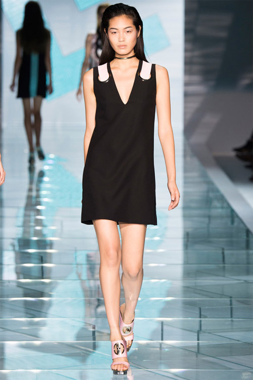 Versace: Sự lựa chọn số 1 của các cô gái hiện đại - 9