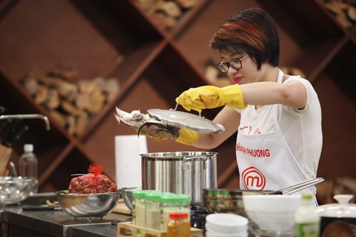 Thí sinh Vua đầu bếp nghiến răng chặt đầu ba ba - 4