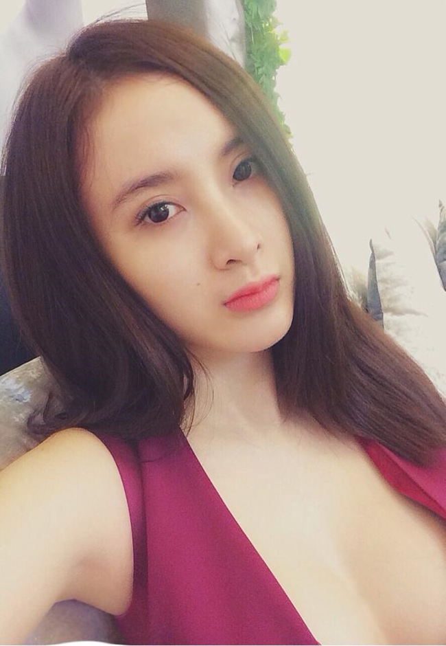 Hình ảnh của Angela Phương Trinh trên trang cá nhân luôn thu hút sự chú ý.
