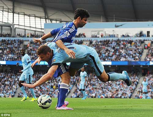 Man City, Chelsea thi nhau “đấu võ” ở Etihad - 4