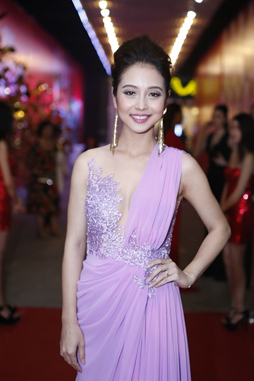 Lâm Chi Khanh gợi cảm nổi bật giữa dàn mỹ nhân - 7