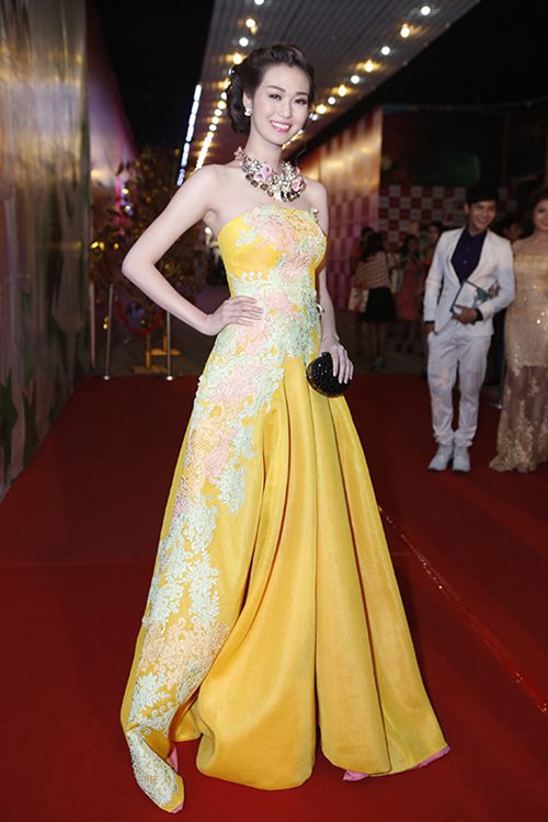 Lâm Chi Khanh gợi cảm nổi bật giữa dàn mỹ nhân - 8