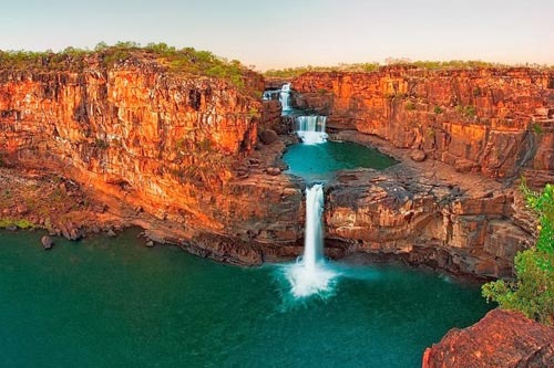 Chiêm ngưỡng thác nước 4 tầng tuyệt đẹp ở Australia - 1