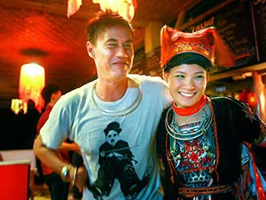 Bạn trẻ - Cuộc sống - Chuyện tình chàng Tây và cô gái người Dao