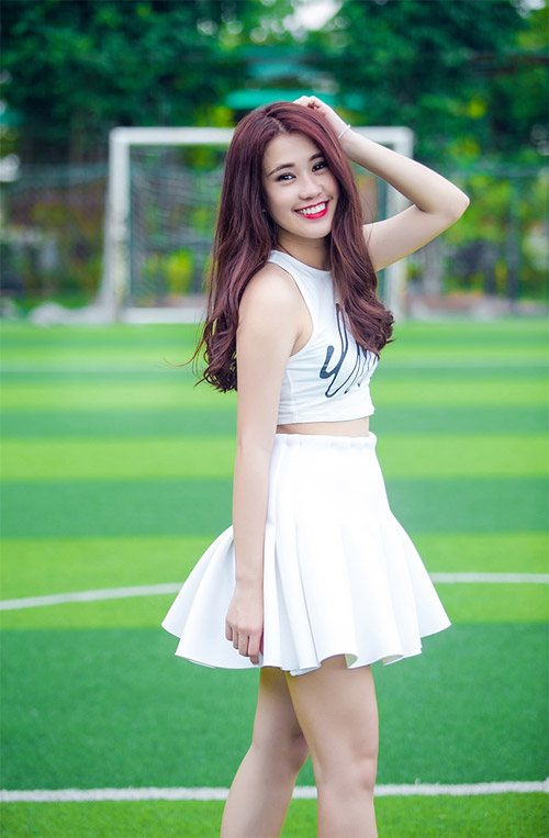 Hot girl Ngọc Thảo: Ái ngại khi nắm tay Woo Bin - 3