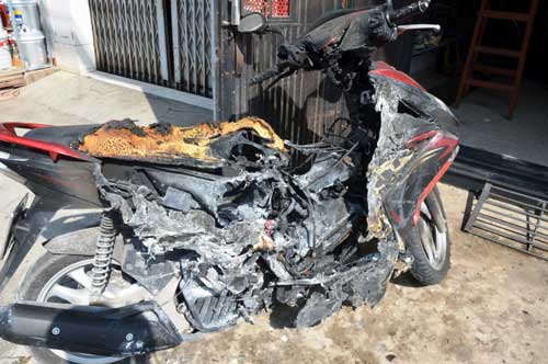 Cứu cụ bà trong căn nhà rực lửa - 2