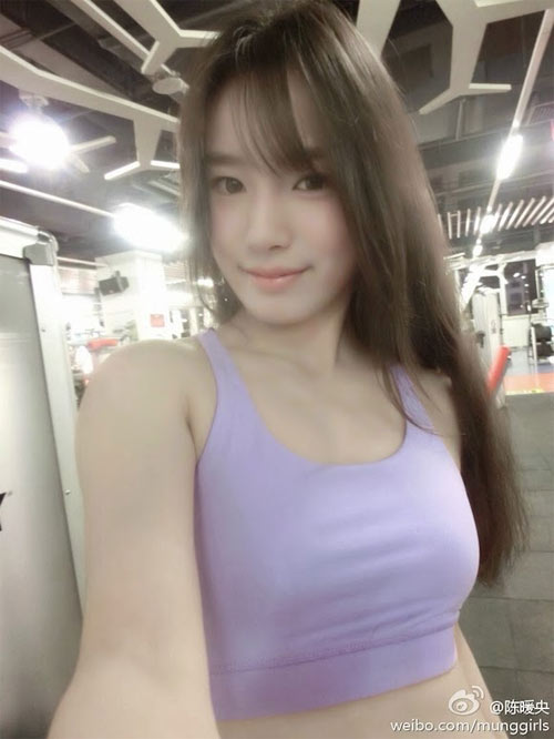 Cư dân mạng TQ phát sốt với "hot girl thể hình" - 14