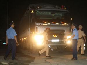 Tin tức trong ngày - Công an tỉnh Hòa Bình “phản pháo” vụ CSGT dẫn xe né trạm