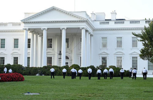Những vụ đột nhập chấn động Nhà Trắng - 3